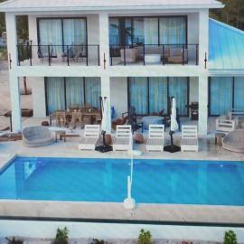 Viesnīca Pestica Villa Private Pool pilsētā Leeward