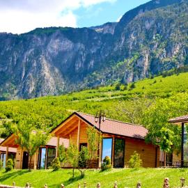 Bujtina Kapinova, hotel di Berat