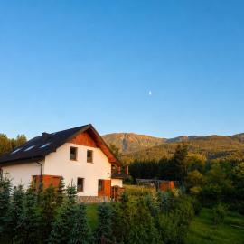 Domek SAMI SWOI, hotel in Zawoja