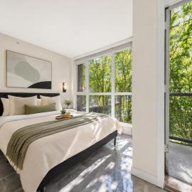 Urban 2BR Condo Near Robson and Yaletown, מלון בונקובר