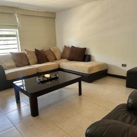 Amplia casa en el centro de Chihuahua, 1 piso, WiFi alta velocidad, hôtel à Chihuahua