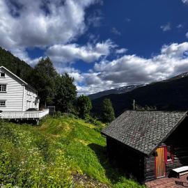 Cosy house at old farm at Voss