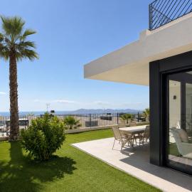 Villa de lujo con vistas al mar en Polop Hills