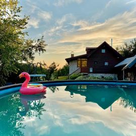 Cozy Green Escape, hotel u gradu Kakanj