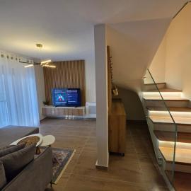 Luxury Seaside Escape 2 - Free Private Parking