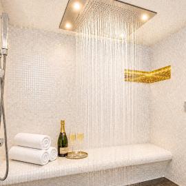 Goldpearl Spa en HyperCentre près de la Gare avec Parking, хотел в Амиен