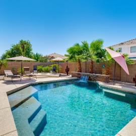 Maricopa Family Oasis: Game Room & Patio!, hotel a Maricopa