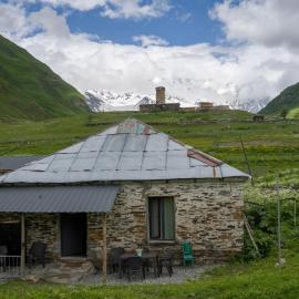 Koruld Ushguli, hotel in Chvibiani