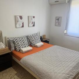 Φωτεινο Διαμερισμα στη Νεαπολη-Λαρισας έως 4 άτομα