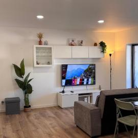 Sunny & Spacious Apartment in Costa da Caparica