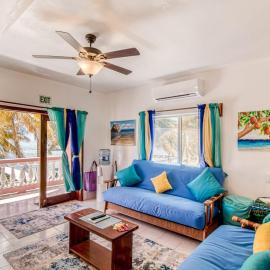 Mango 10 at Caribe Island Gold Standard Certified, hotel in San Pedro