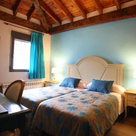 Douris Temple, Hotel in Soria