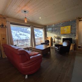 Grand appartement pour 11 pers. avec belle vue sur le village - FR-1-886-134