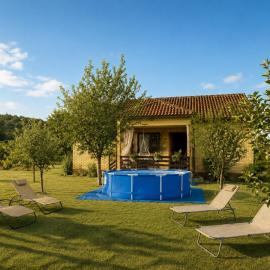 Green Little Cottage with Pool near Ostrog Monastery, hotel in Danilovgrad