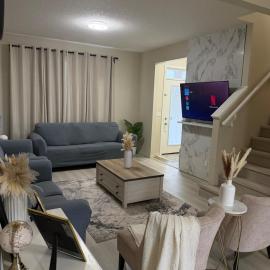 Comfortable Stay Near Calgary Airport and Free Parking