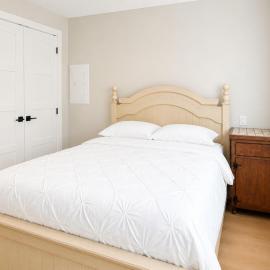 Peaceful 2-Bedroom Richmond Stay Near Steveston Village