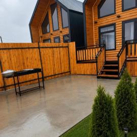 Esal house, hotel u gradu Chon-Sary-Oy