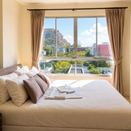 Luxury Condo Near Beach Pool & Gym