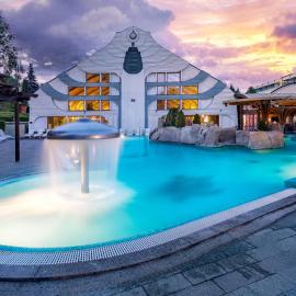 Hotel Carbona Thermal Spa, отель в Хевизе