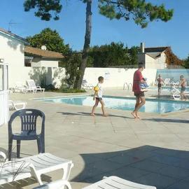 mobilhome climatisé ile d'Oléron 150m de la plage, piscines, hotel u gradu 'La Cotinière'