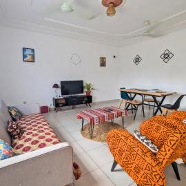 Petit Cocon de Ouidah - 2 bedrooms Entire apartment - Beach 10 min away, hotelli kohteessa Ouidah