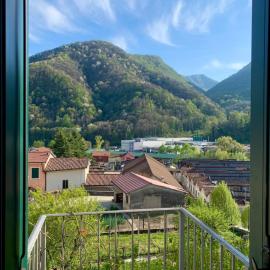 Apartment with mountain view, hotel u gradu Torrebelvicino