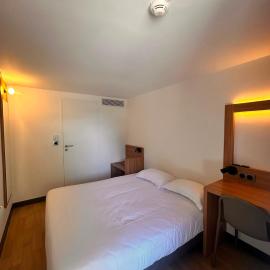 Kyriad ECO - Avignon Sud Parc des Expositions, hotel en Montfavet
