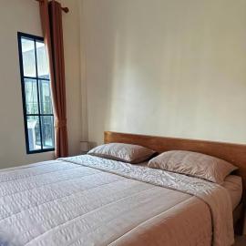 Langbaan cafe and homestay, hotel in Ban Mai
