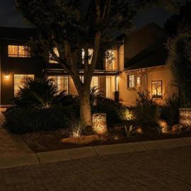 River front holiday home - Rolo Whispering Waters, hotel in Parys
