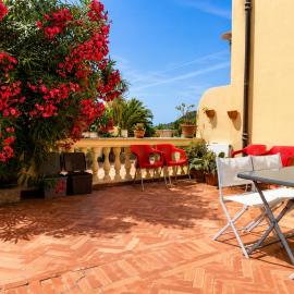 La villa al mare, хотел в Оспедалети