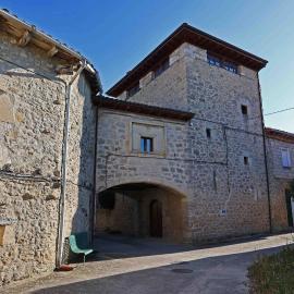 Torrona Torre Medieval en Las Merindades, hotel in Villapanillo