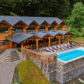 Barlogul Ursului, hotel en Baia Mare