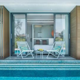 Modern Pool Access Condo At Beachfront Bang Tao Beach