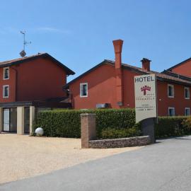 Hotel Borgo Torricella, hotel u gradu San Vito al Taljamento