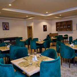 Travellers Homely Limited, Akure, hotel v Akure