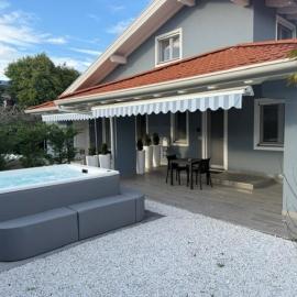 Rebecca's House, hotel in Staranzano