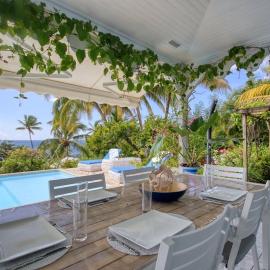 Villa en bord de mer à Saint-Pierre, 100 m²: Saint-Pierre şehrinde bir otel