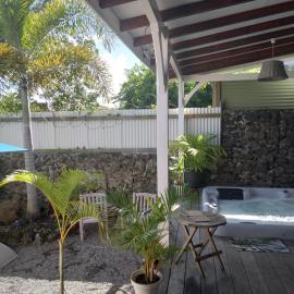 Appartement confortable à Le Vauclin avec jacuzzi