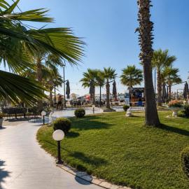 Sole Mare - Beach House, hotel in Kavajë