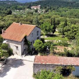 Maison accueillante, Les Vans, vue sur montagne, grand jardin