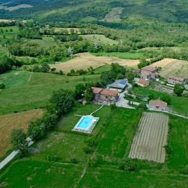 Cozy House in Caprese Michelangelo with Private Pool