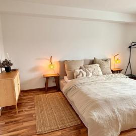 Messe Essen, 56qm für 4 Gäste, separates Schlafzimmer, Balkon, nahe der Rü, hotel in Essen