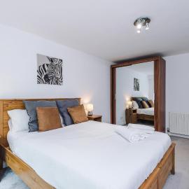 Modern home, Fully equipped, Fast Wi-Fi, Perfect for Long Stays & Contractors