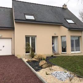 Maison chaleureuse à Bréville-sur-Mer avec jardin privé.