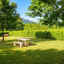 Chalet enchanteur à Tarascon-sur-Ariège avec vue sur montagne