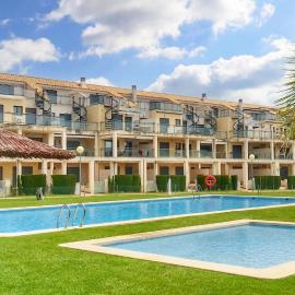Cosy Apartment in Castellón with Shared Pool, 55 sqm