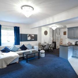 Spacious 4-Bed Home in Burnham