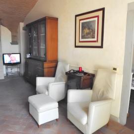 Charming Apartment in Empoli with Private Garden