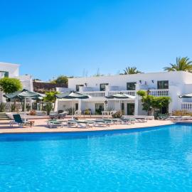Charming Apartment in Tías + Pool