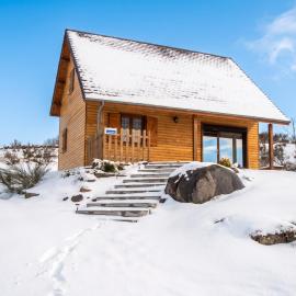 Chalet charmant à Saint-Gènes-Champespe avec parking privé